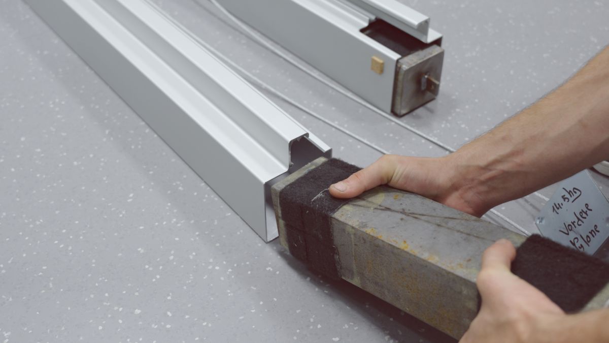 Mit höchster Präzisionund einem Blick für Detail führen wir Montagen durch, die nicht nur funktional, sondern auch nahezu unsichtbar sind