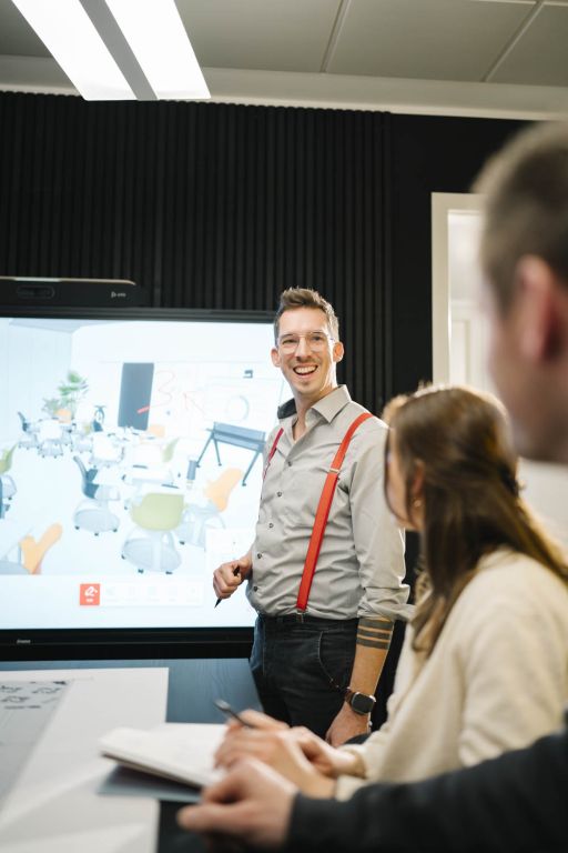 Eine durchdachte Medien- und Konferenztechnik bietet eine unkomplizierte Zusammenarbeit