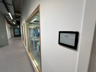 Echtzeitinformationen direkt am Raum