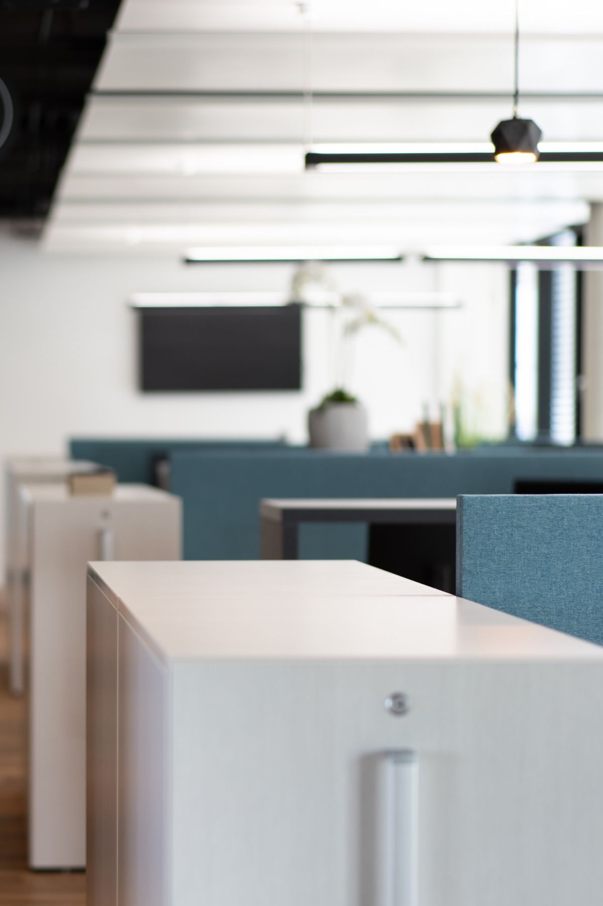 Stauraum und Raumteiler in Einem