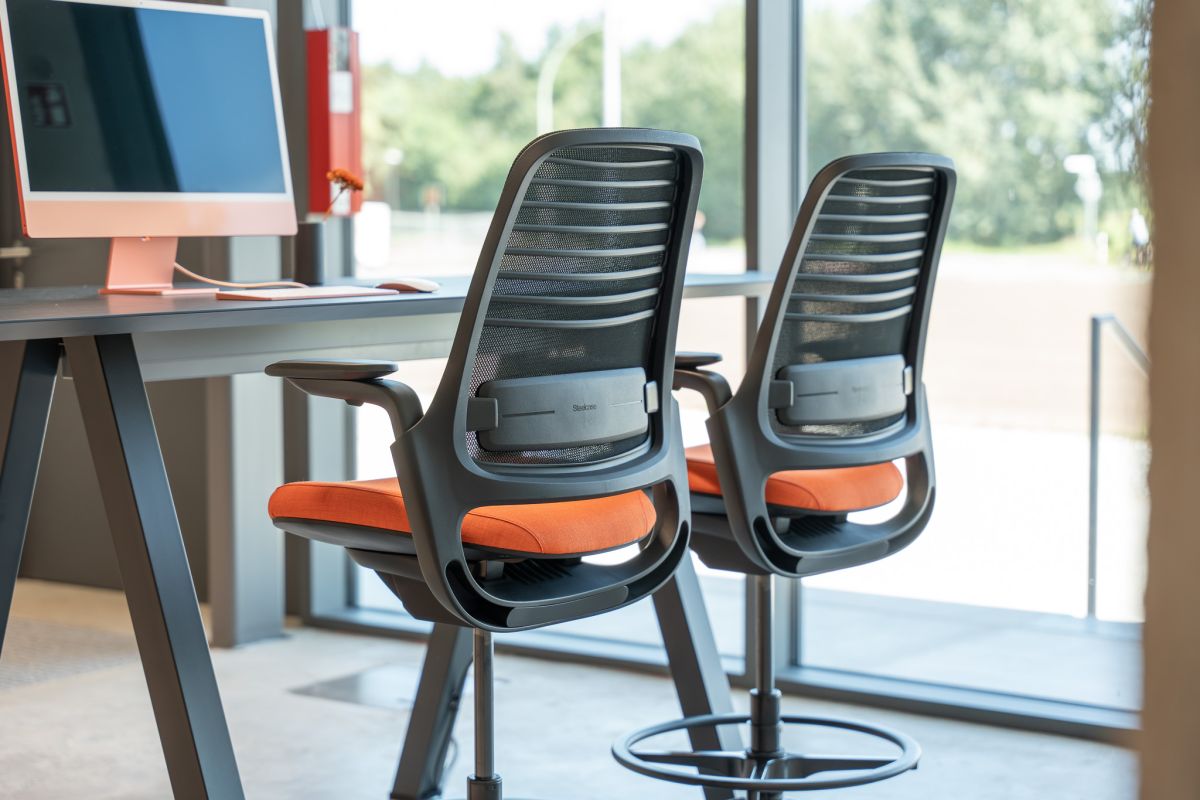 Mehr als nur ein Arbeitsstuhl. Ein komfortabler Bürodrehstuhl mit einem hohen Maß an Ergonomie