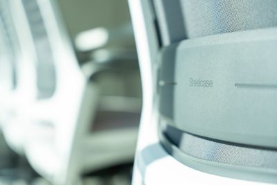 Der Schulungsraum überzeugt mit seinen ergonomischen Arbeitsstühlen